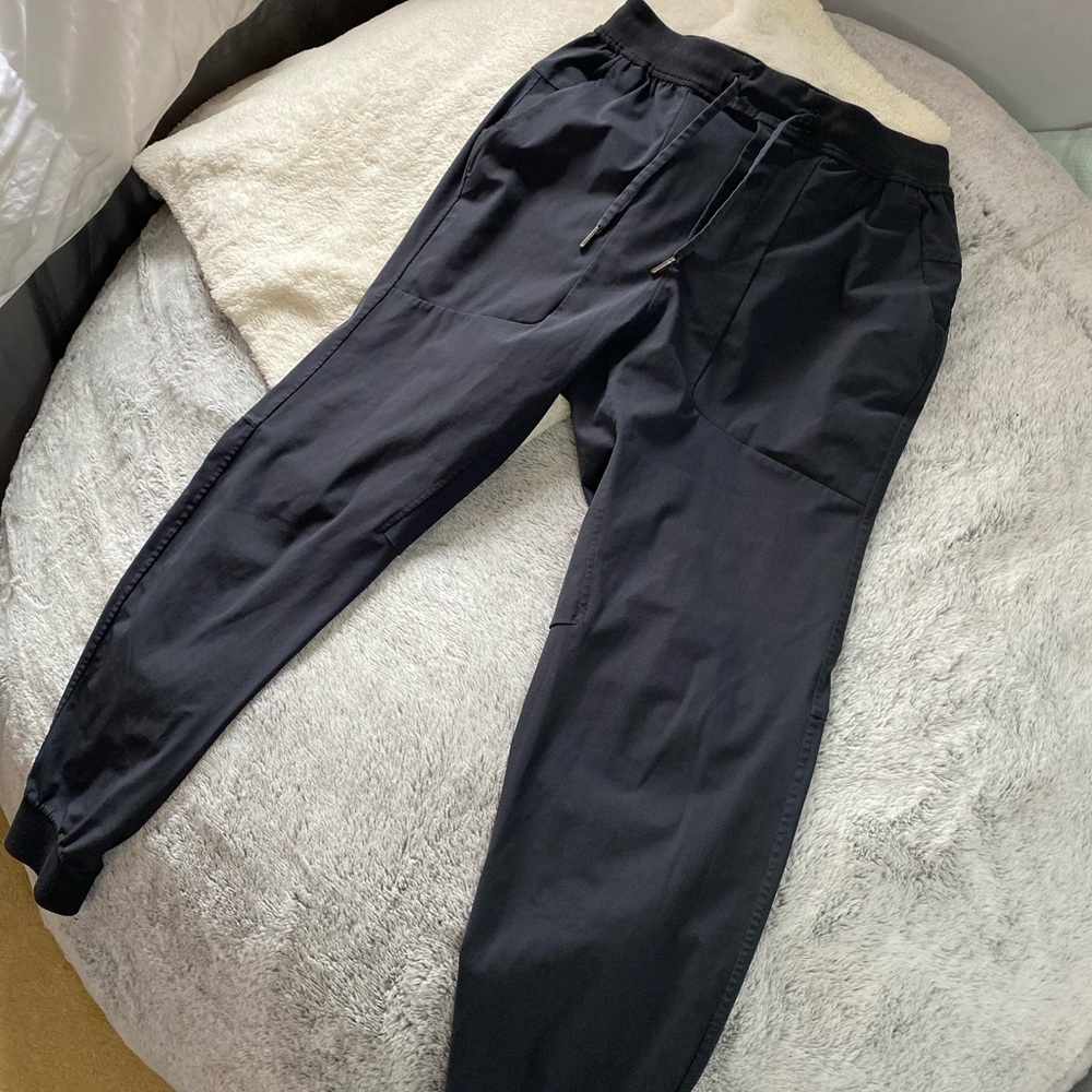 Lululemon joggers